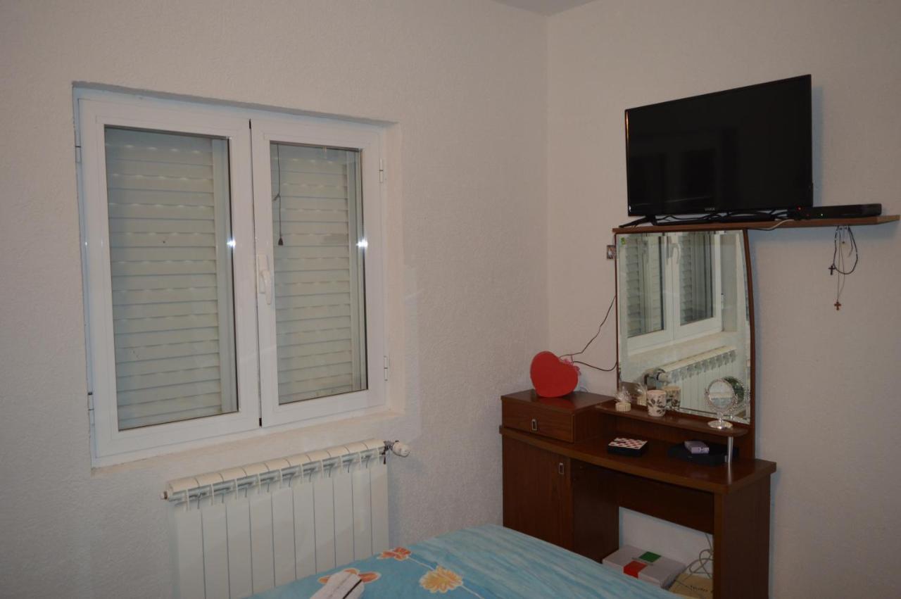 Vujas Village Pleasure Kotor Exteriör bild